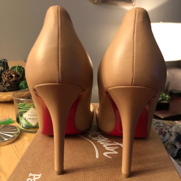 π SOLD Louboutin Apostrophy in Nappa leather. π - Picture 3 of 8